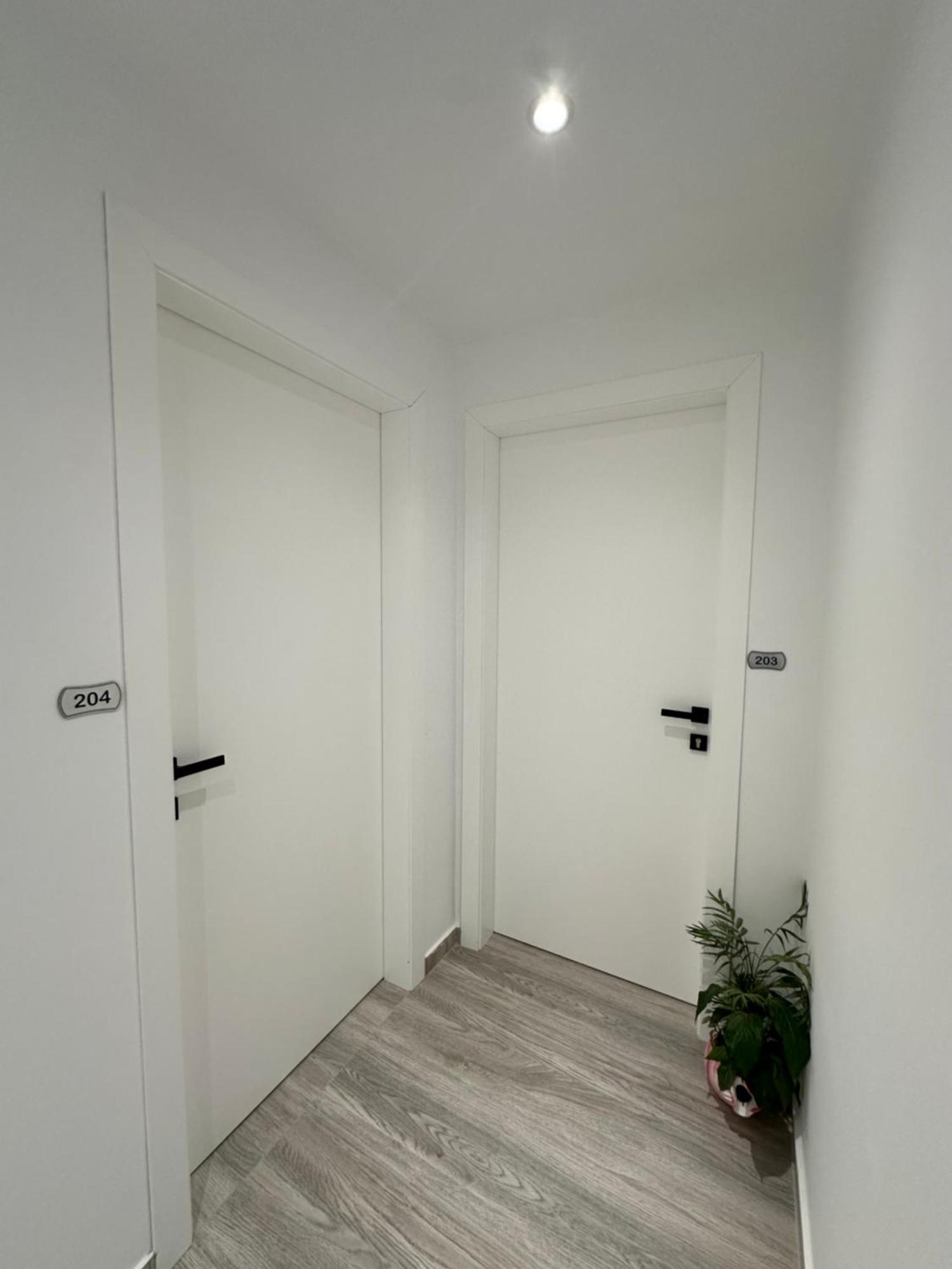 Io'S Apartments Sarande Exterior photo